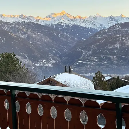 Apartment A Mountain Away From *